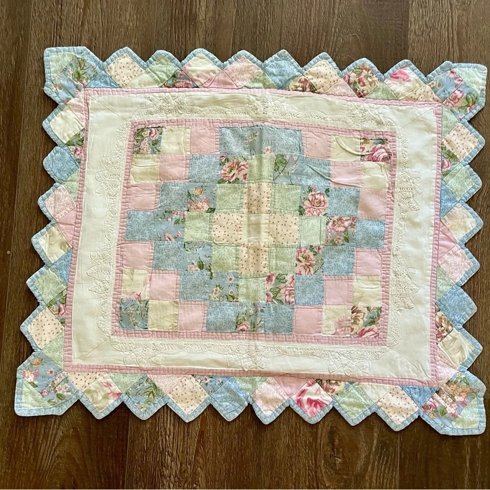Patchwork Floral Pillowcase 19/25 inches